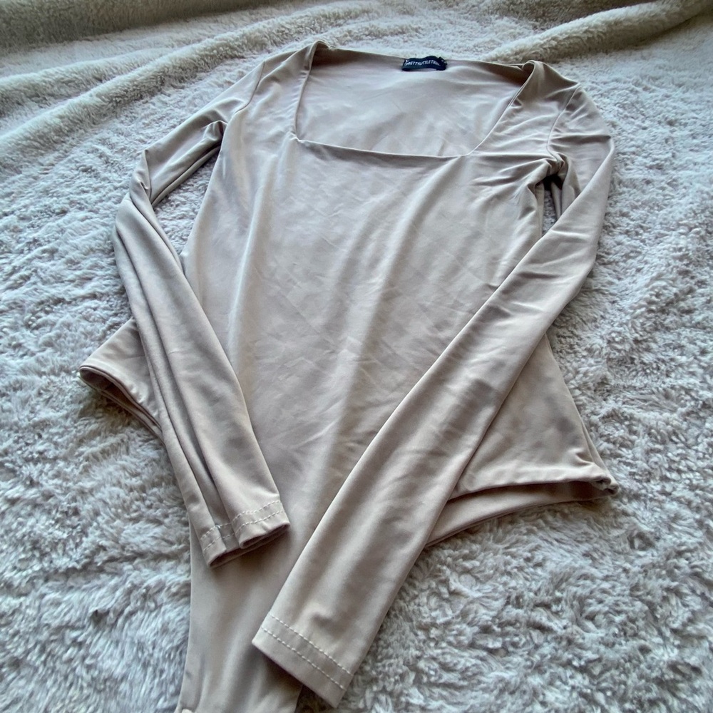 PrettyLittleThing Cream Second Skin Stone Square Neckline Long Sleeve Bodysuit
